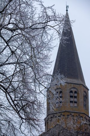 Clocher en hiver