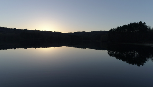 Levé de soleil sur l’étang de la Mazelle